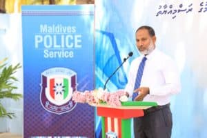 ދަރަނބޫދޫ ޕޮލިސް ޕޯސްޓް ހުޅުވުމުގެ ރަސްމިއްޔާތުގައި ހޯމް މިނިސްޓަރ އިމްރާން ޢަބްދުﷲ